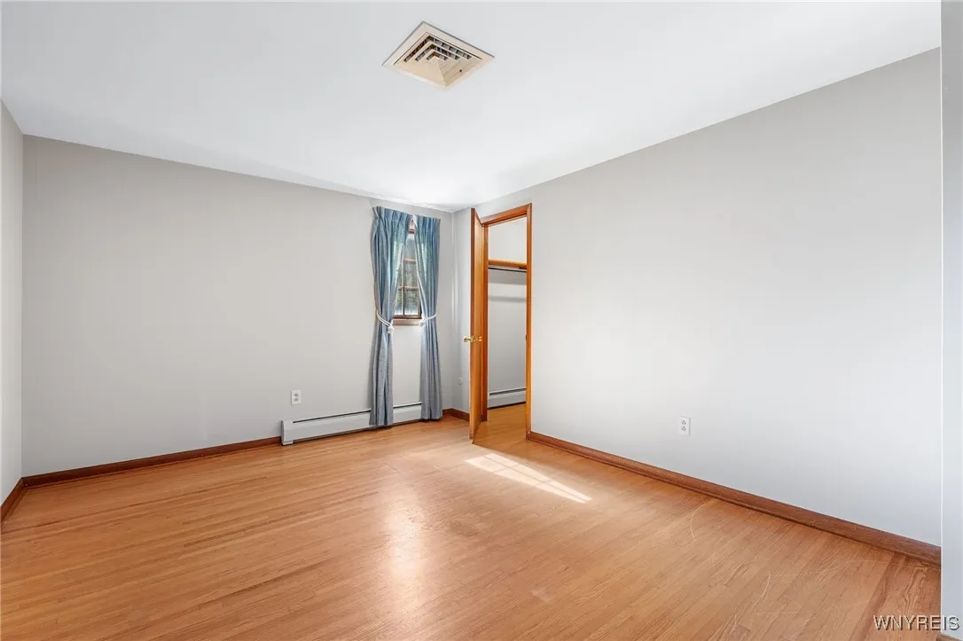 4901 Thompson Road, Clarence, New York 14031, Clarence, New York 14031, 4 Bedrooms Bedrooms, 11 Rooms Rooms,2 BathroomsBathrooms,Residential,Closed,4901 Thompson Road, Clarence, New York 14031,0,B1572317