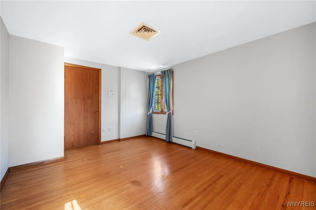 4901 Thompson Road, Clarence, New York 14031, Clarence, New York 14031, 4 Bedrooms Bedrooms, 11 Rooms Rooms,2 BathroomsBathrooms,Residential,Closed,4901 Thompson Road, Clarence, New York 14031,0,B1572317