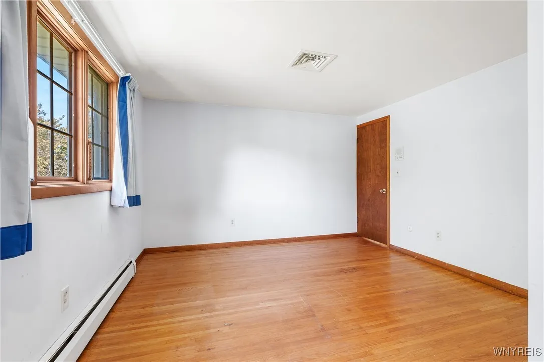 4901 Thompson Road, Clarence, New York 14031, Clarence, New York 14031, 4 Bedrooms Bedrooms, 11 Rooms Rooms,2 BathroomsBathrooms,Residential,Closed,4901 Thompson Road, Clarence, New York 14031,0,B1572317