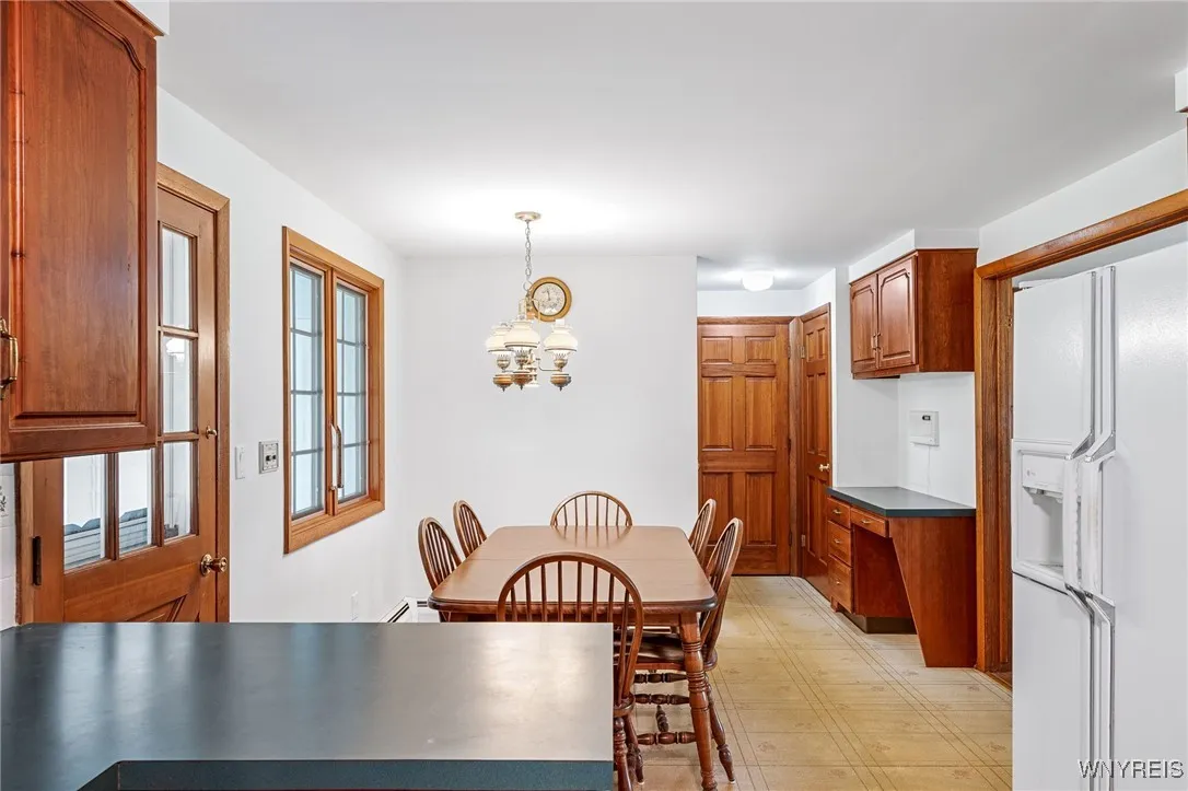 4901 Thompson Road, Clarence, New York 14031, Clarence, New York 14031, 4 Bedrooms Bedrooms, 11 Rooms Rooms,2 BathroomsBathrooms,Residential,Closed,4901 Thompson Road, Clarence, New York 14031,0,B1572317