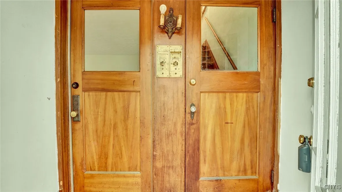 6 Darien Place, Buffalo, New York 14216, Buffalo, New York 14216, 4 Bedrooms Bedrooms, ,2 BathroomsBathrooms,Residential,Closed,6 Darien Place, Buffalo, New York 14216,0,S1572095