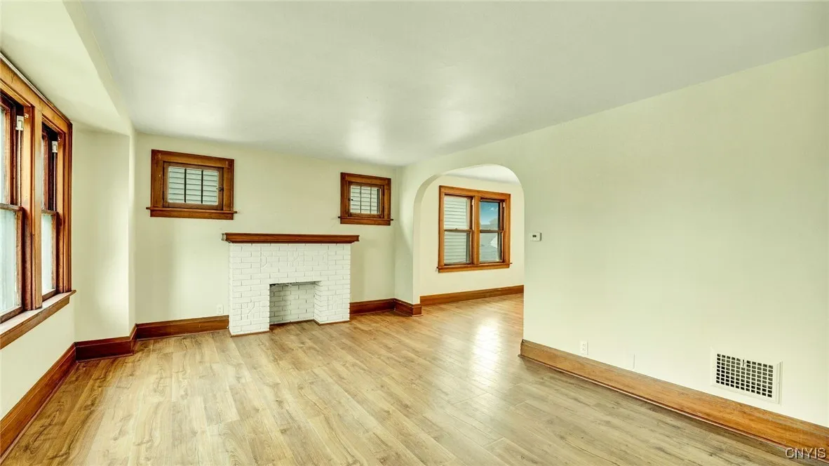 6 Darien Place, Buffalo, New York 14216, Buffalo, New York 14216, 4 Bedrooms Bedrooms, ,2 BathroomsBathrooms,Residential,Closed,6 Darien Place, Buffalo, New York 14216,0,S1572095