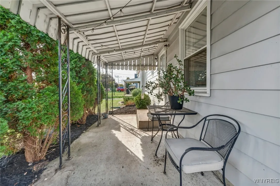 704 Niagara Falls Boulevard, Tonawanda-town, New Y, Tonawanda, New York 14223, 3 Bedrooms Bedrooms, 5 Rooms Rooms,1 BathroomBathrooms,Residential,Closed,704 Niagara Falls Boulevard, Tonawanda-town, New Y,0,B1572320