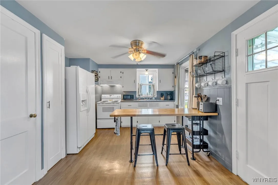 704 Niagara Falls Boulevard, Tonawanda-town, New Y, Tonawanda, New York 14223, 3 Bedrooms Bedrooms, 5 Rooms Rooms,1 BathroomBathrooms,Residential,Closed,704 Niagara Falls Boulevard, Tonawanda-town, New Y,0,B1572320