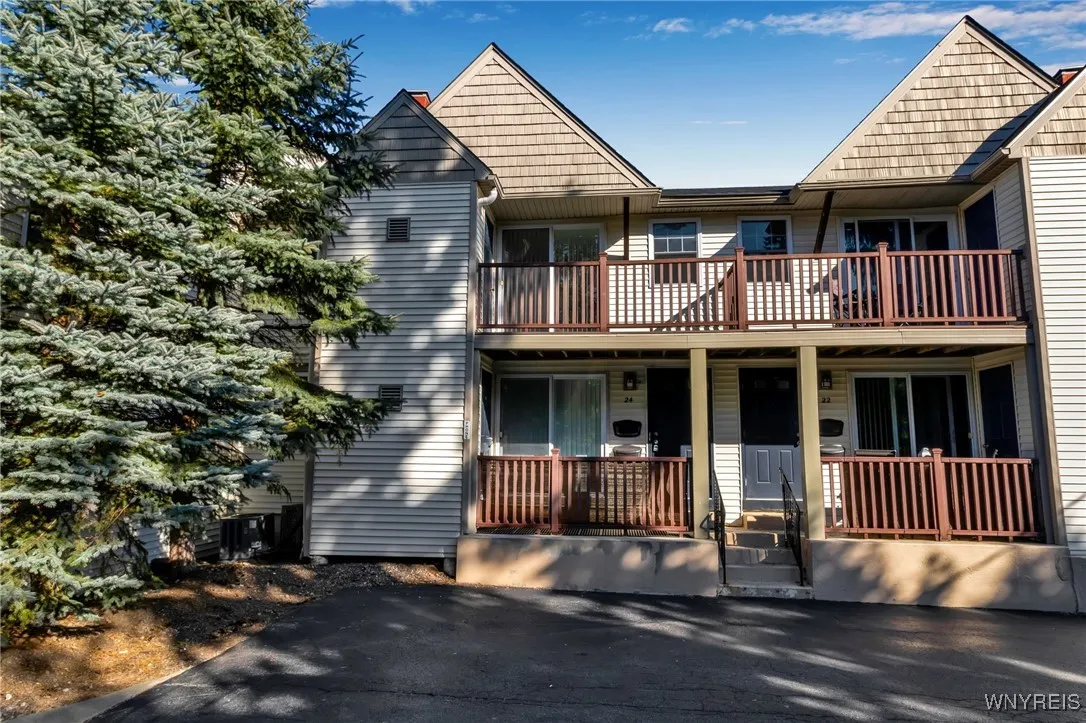 770 Ferry, 24b Street N, Buffalo, New York 14222, 1 Bedroom Bedrooms, 5 Rooms Rooms,1 BathroomBathrooms,Residential,Closed,770 Ferry, 24b Street N,0,B1572410