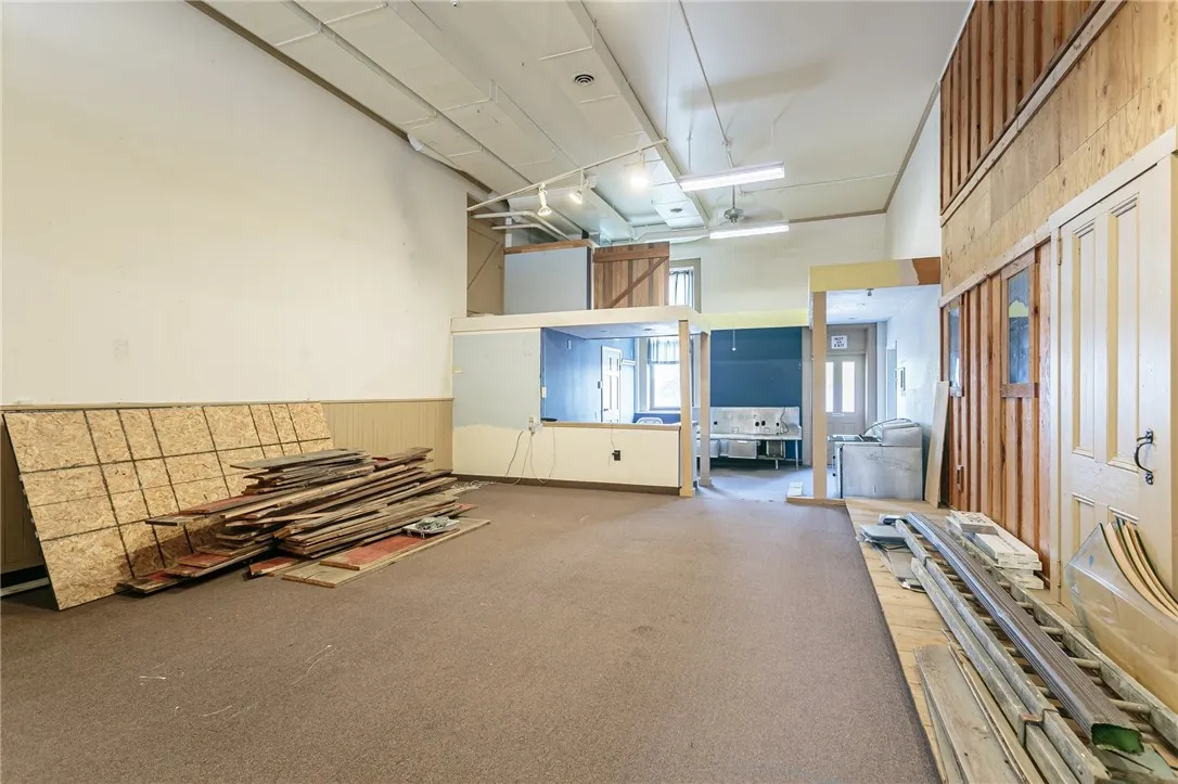 13 Niagara Street, Canandaigua-city, New York 1442, Canandaigua City, New York 14424, ,Commercial Sale,For Sale,13 Niagara Street, Canandaigua-city, New York 1442,R1566973