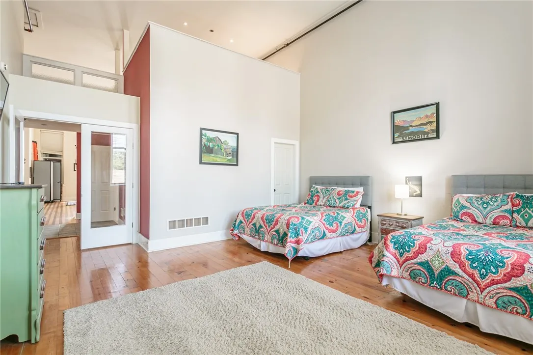 13 Niagara Street, Canandaigua-city, New York 1442, Canandaigua City, New York 14424, ,Commercial Sale,For Sale,13 Niagara Street, Canandaigua-city, New York 1442,R1566973
