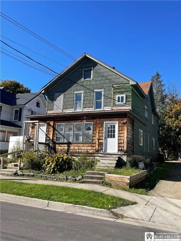 168 Barrett Avenue, Jamestown, New York 14701, Jamestown, New York 14701, 4 Bedrooms Bedrooms, ,2 BathroomsBathrooms,Residential,For Sale,168 Barrett Avenue, Jamestown, New York 14701,0,R1573006