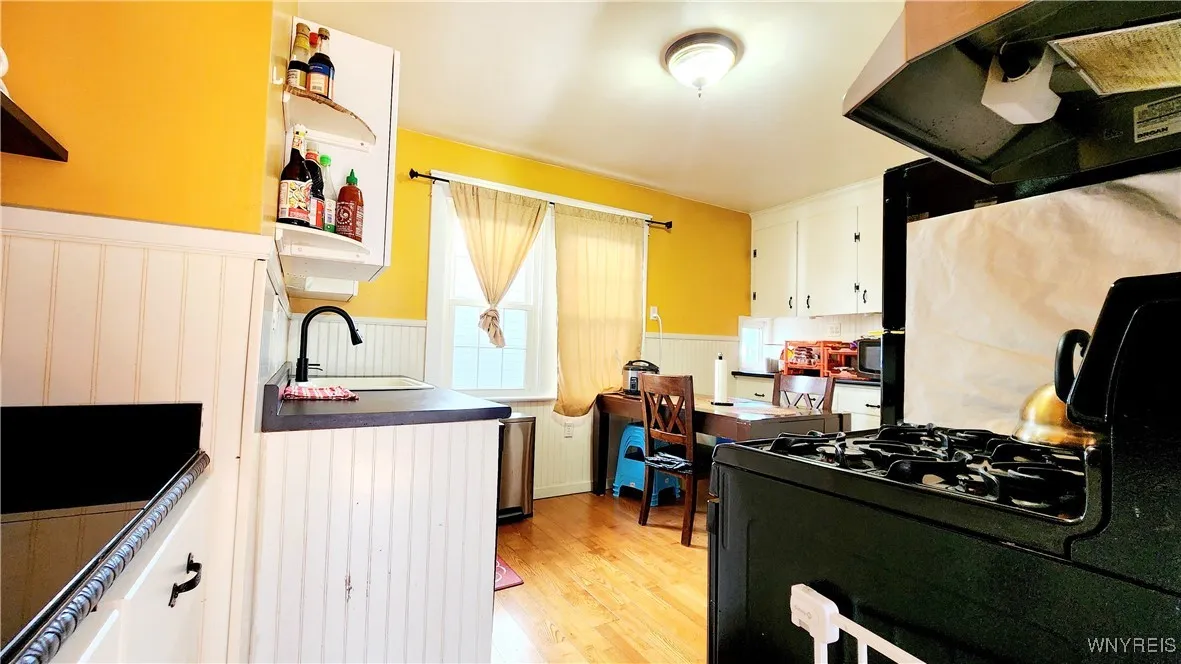 72 Elgas Street, Buffalo, New York 14207, Buffalo, New York 14207, 3 Bedrooms Bedrooms, 3 Rooms Rooms,1 BathroomBathrooms,Residential,Closed,72 Elgas Street, Buffalo, New York 14207,0,B1573065