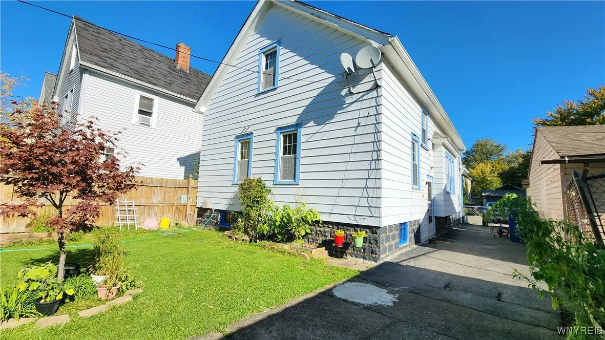 72 Elgas Street, Buffalo, New York 14207, Buffalo, New York 14207, 3 Bedrooms Bedrooms, 3 Rooms Rooms,1 BathroomBathrooms,Residential,Closed,72 Elgas Street, Buffalo, New York 14207,0,B1573065