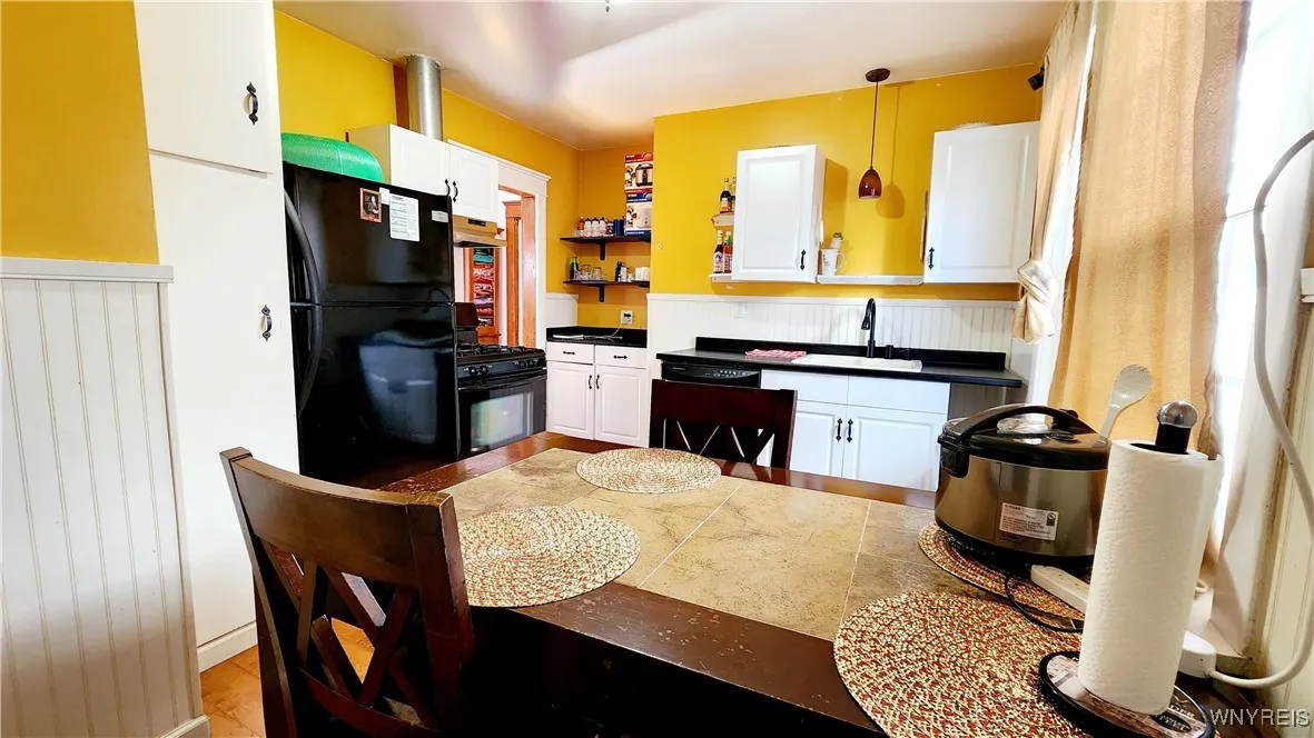 72 Elgas Street, Buffalo, New York 14207, Buffalo, New York 14207, 3 Bedrooms Bedrooms, 3 Rooms Rooms,1 BathroomBathrooms,Residential,Closed,72 Elgas Street, Buffalo, New York 14207,0,B1573065
