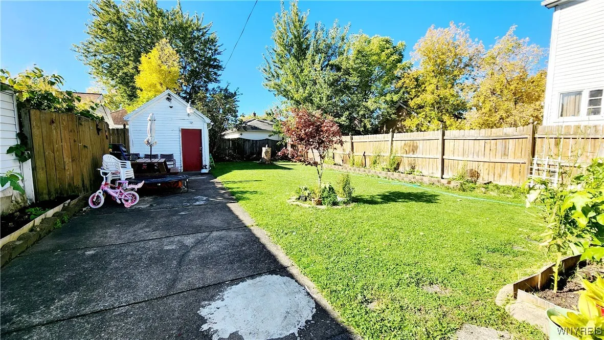 72 Elgas Street, Buffalo, New York 14207, Buffalo, New York 14207, 3 Bedrooms Bedrooms, 3 Rooms Rooms,1 BathroomBathrooms,Residential,Closed,72 Elgas Street, Buffalo, New York 14207,0,B1573065