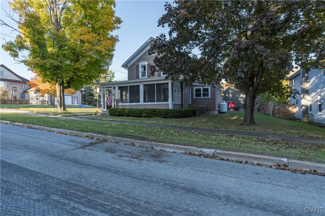 601 Merrick Street, Clayton, New York 13624, Clayton, New York 13624, 3 Bedrooms Bedrooms, 8 Rooms Rooms,2 BathroomsBathrooms,Residential,Closed,601 Merrick Street, Clayton, New York 13624,0,S1573125