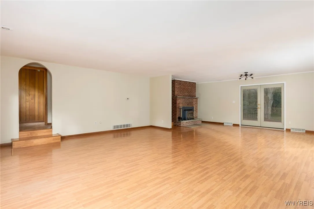 70 Colony Court, Elma, New York 14052, Elma, New York 14052, 3 Bedrooms Bedrooms, 8 Rooms Rooms,2 BathroomsBathrooms,Residential,Closed,70 Colony Court, Elma, New York 14052,0,B1572728