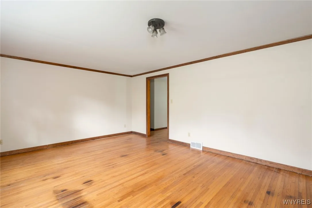 70 Colony Court, Elma, New York 14052, Elma, New York 14052, 3 Bedrooms Bedrooms, 8 Rooms Rooms,2 BathroomsBathrooms,Residential,Closed,70 Colony Court, Elma, New York 14052,0,B1572728