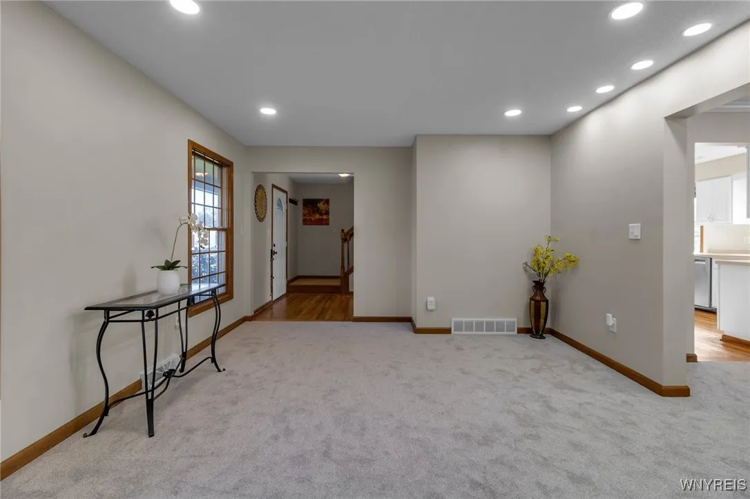 8973 Amy Leigh Lane, Clarence, New York 14032, Clarence, New York 14032, 4 Bedrooms Bedrooms, 8 Rooms Rooms,2 BathroomsBathrooms,Residential,Closed,8973 Amy Leigh Lane, Clarence, New York 14032,0,B1573178