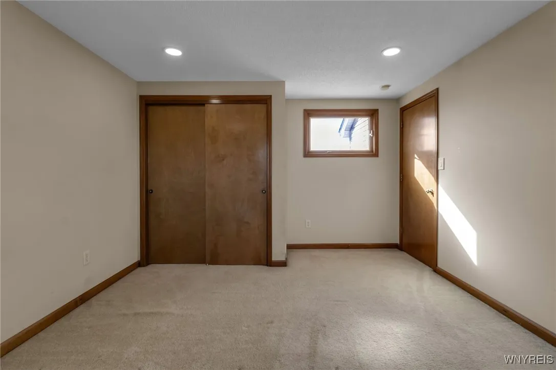8973 Amy Leigh Lane, Clarence, New York 14032, Clarence, New York 14032, 4 Bedrooms Bedrooms, 8 Rooms Rooms,2 BathroomsBathrooms,Residential,Closed,8973 Amy Leigh Lane, Clarence, New York 14032,0,B1573178
