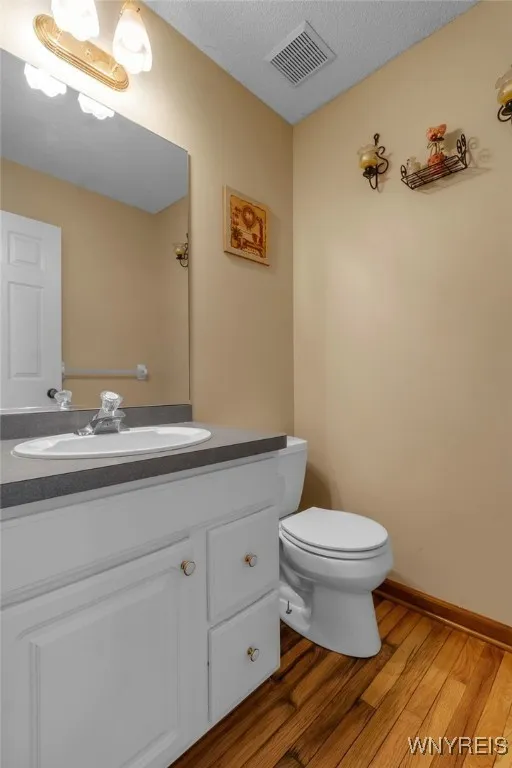 8973 Amy Leigh Lane, Clarence, New York 14032, Clarence, New York 14032, 4 Bedrooms Bedrooms, 8 Rooms Rooms,2 BathroomsBathrooms,Residential,Closed,8973 Amy Leigh Lane, Clarence, New York 14032,0,B1573178