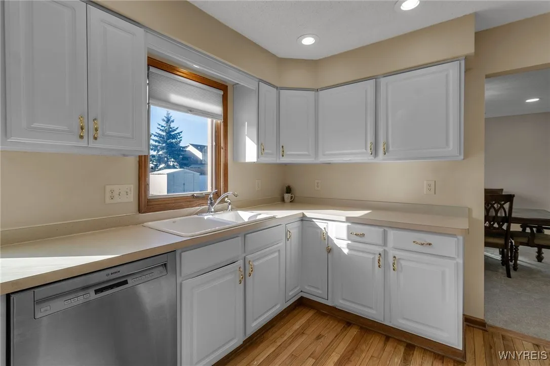 8973 Amy Leigh Lane, Clarence, New York 14032, Clarence, New York 14032, 4 Bedrooms Bedrooms, 8 Rooms Rooms,2 BathroomsBathrooms,Residential,Closed,8973 Amy Leigh Lane, Clarence, New York 14032,0,B1573178