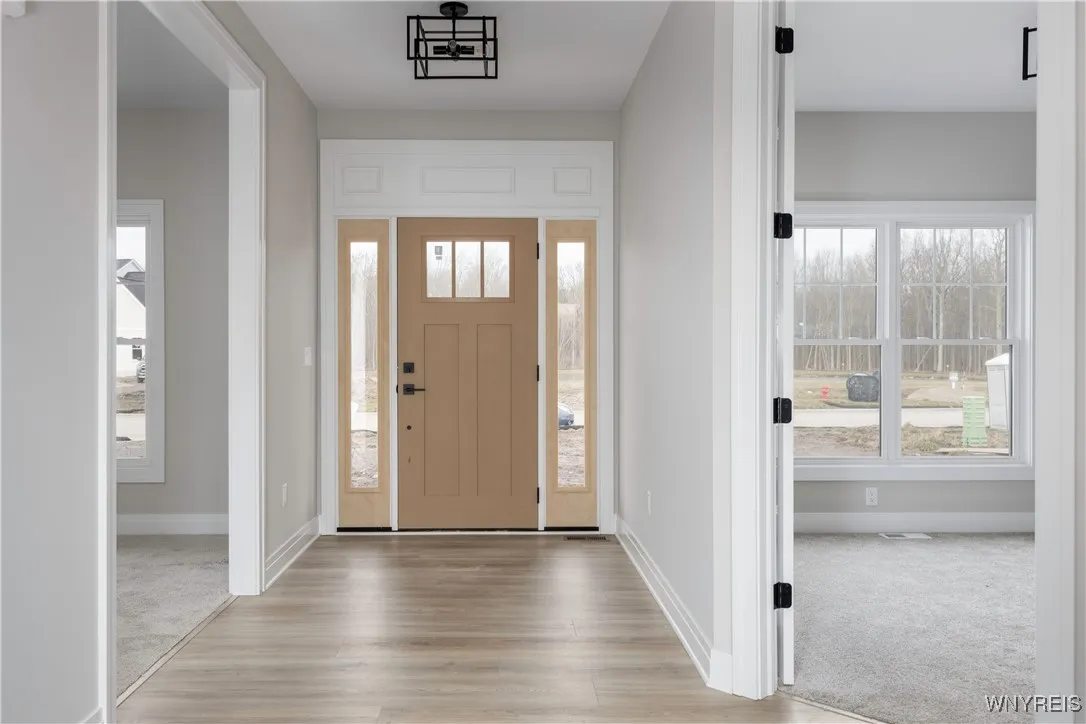 5668 Dorothy Circle, Clarence, New York 14032, Clarence, New York 14032, 4 Bedrooms Bedrooms, 9 Rooms Rooms,2 BathroomsBathrooms,Residential,Closed,5668 Dorothy Circle, Clarence, New York 14032,0,B1573318