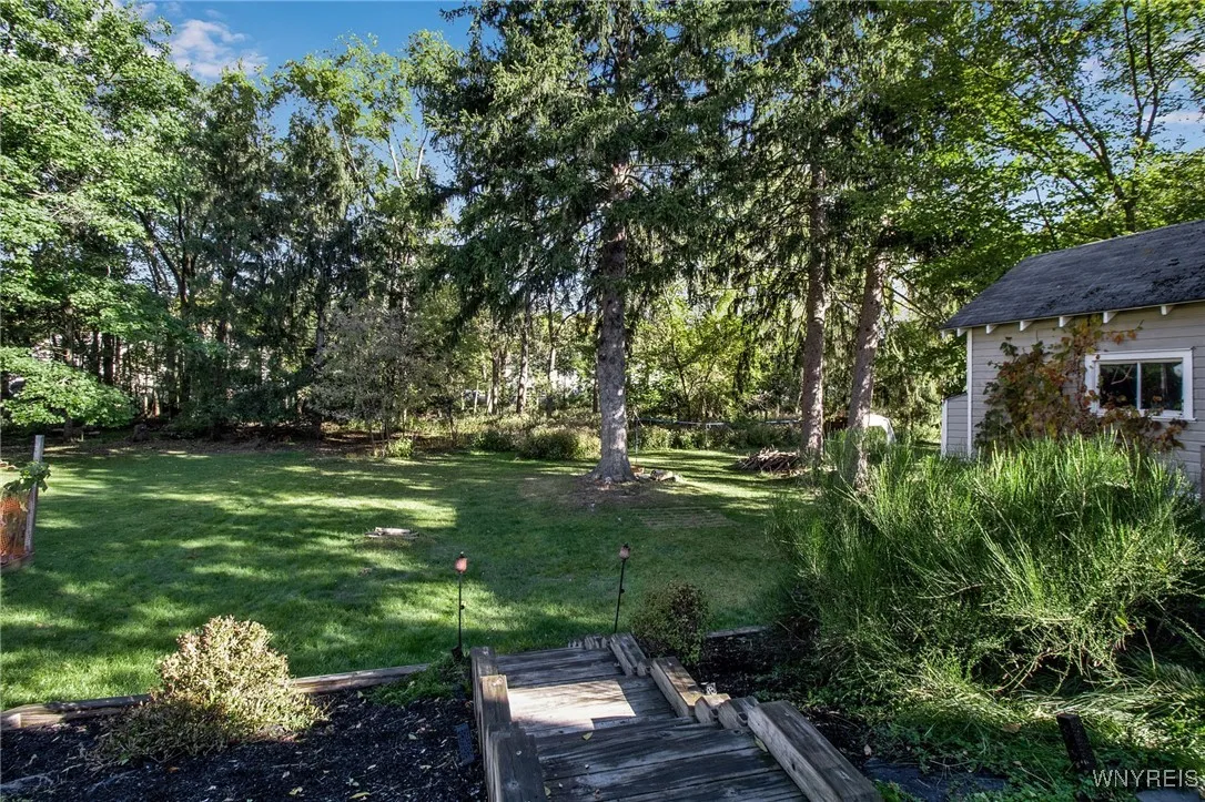 410 North Street, Aurora, New York 14052, Aurora, New York 14052, 4 Bedrooms Bedrooms, 7 Rooms Rooms,2 BathroomsBathrooms,Residential Lease,Closed,410 North Street, Aurora, New York 14052,0,B1573236