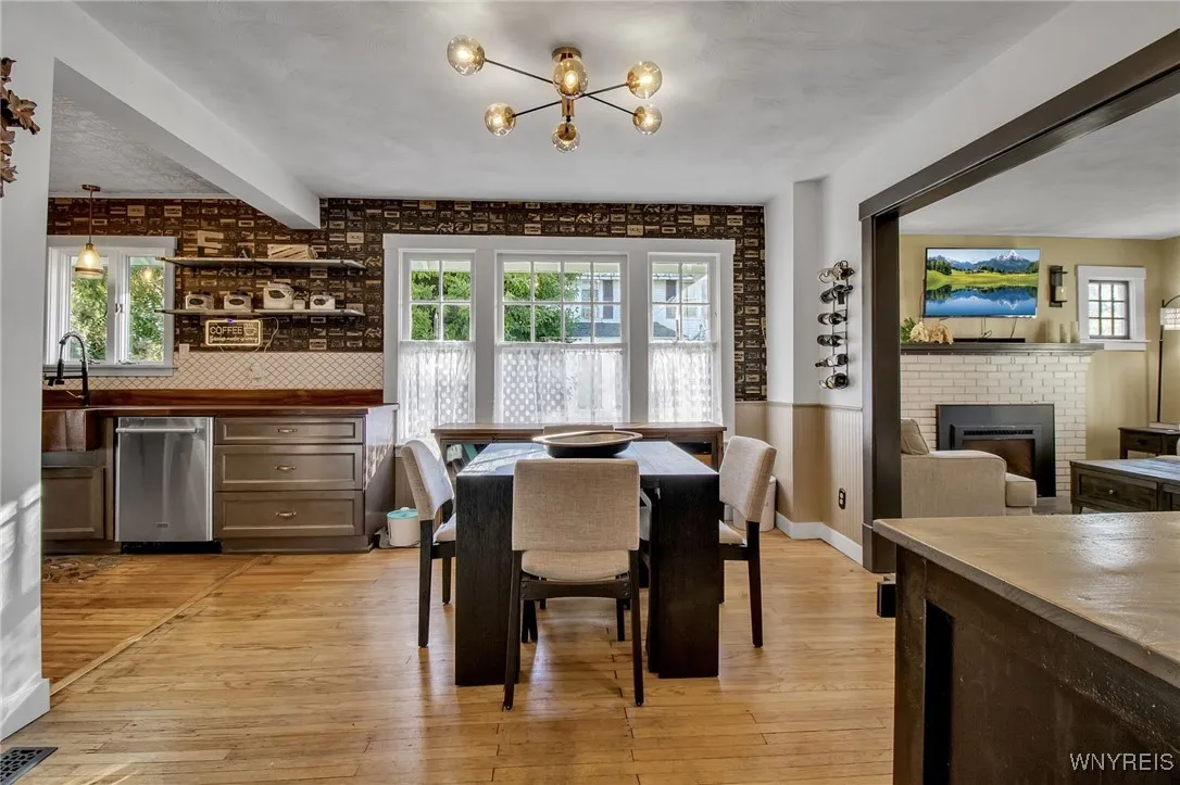 410 North Street, Aurora, New York 14052, Aurora, New York 14052, 4 Bedrooms Bedrooms, 7 Rooms Rooms,2 BathroomsBathrooms,Residential Lease,Closed,410 North Street, Aurora, New York 14052,0,B1573236