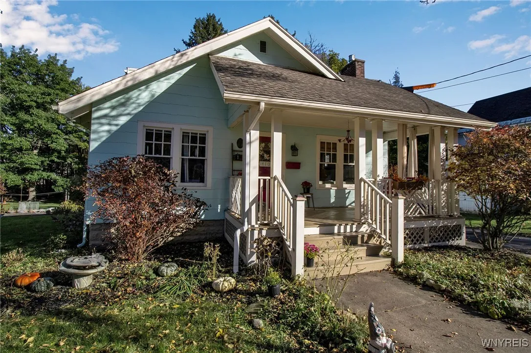 410 North Street, Aurora, New York 14052, Aurora, New York 14052, 4 Bedrooms Bedrooms, 7 Rooms Rooms,2 BathroomsBathrooms,Residential Lease,Closed,410 North Street, Aurora, New York 14052,0,B1573236