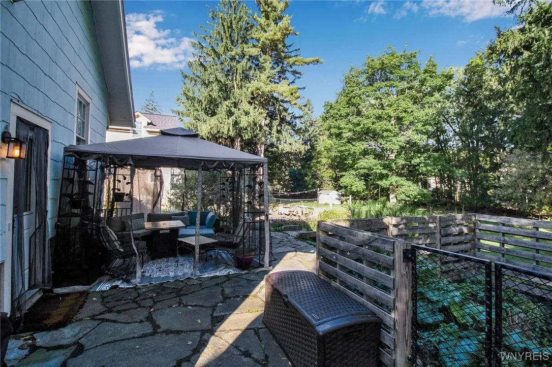 410 North Street, Aurora, New York 14052, Aurora, New York 14052, 4 Bedrooms Bedrooms, 7 Rooms Rooms,2 BathroomsBathrooms,Residential Lease,Closed,410 North Street, Aurora, New York 14052,0,B1573236
