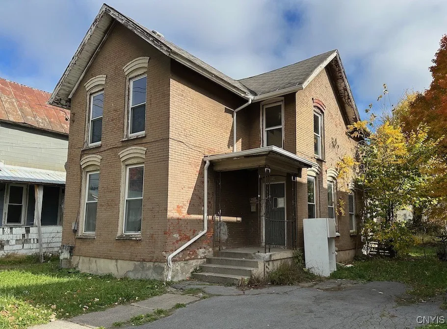 544 Mill Street, Watertown City, New York 13601, Watertown City, New York 13601, 3 Bedrooms Bedrooms, 6 Rooms Rooms,1 BathroomBathrooms,Residential,For Sale,544 Mill Street, Watertown City, New York 13601,S1573072