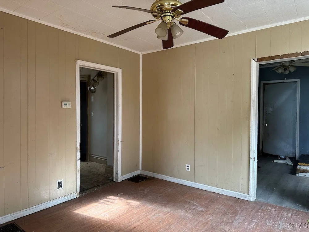 Entry/Dining