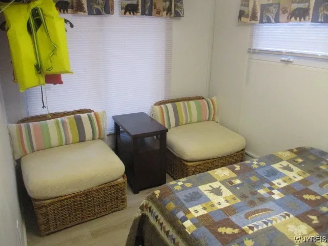 2nd bedroom