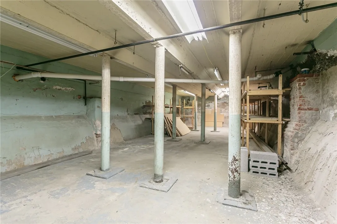 13 Niagara Street, Canandaigua-city, New York 1442, Canandaigua City, New York 14424, ,Commercial Lease,For Rent,13 Niagara Street, Canandaigua-city, New York 1442,R1573073