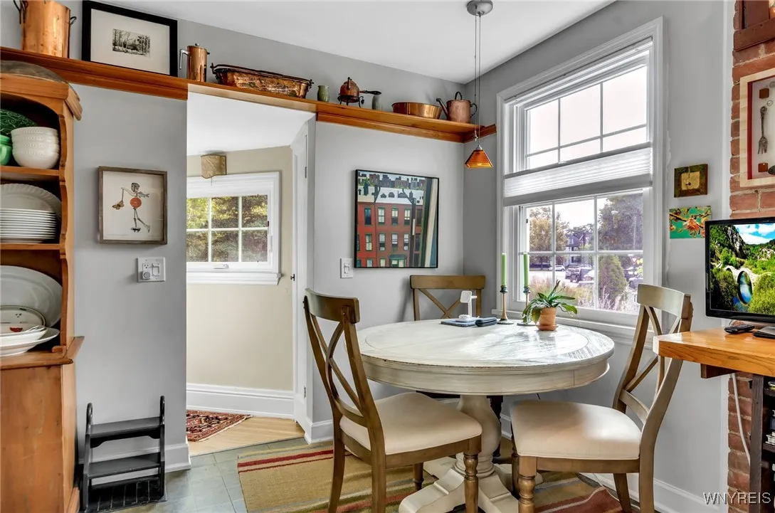 48 Colonial Circle, Buffalo, New York 14213, Buffalo, New York 14213, 3 Bedrooms Bedrooms, 12 Rooms Rooms,3 BathroomsBathrooms,Residential,Closed,48 Colonial Circle, Buffalo, New York 14213,0,B1572873