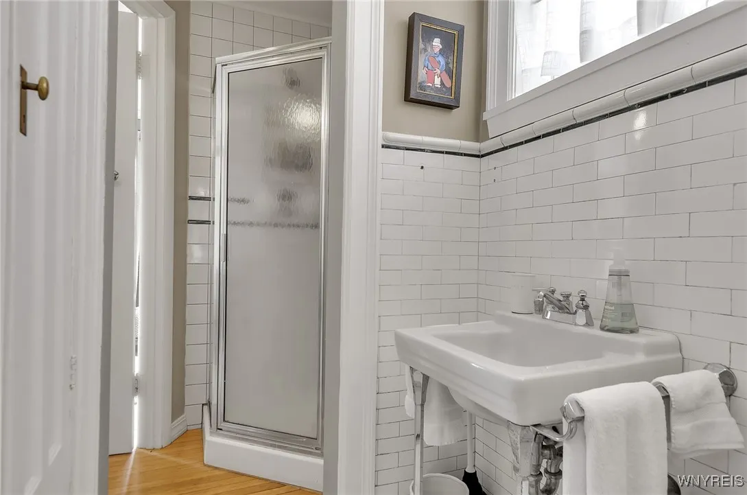 48 Colonial Circle, Buffalo, New York 14213, Buffalo, New York 14213, 3 Bedrooms Bedrooms, 12 Rooms Rooms,3 BathroomsBathrooms,Residential,Closed,48 Colonial Circle, Buffalo, New York 14213,0,B1572873