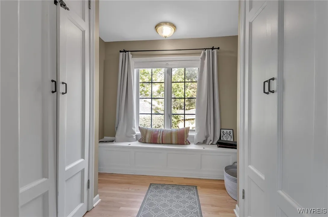 48 Colonial Circle, Buffalo, New York 14213, Buffalo, New York 14213, 3 Bedrooms Bedrooms, 12 Rooms Rooms,3 BathroomsBathrooms,Residential,Closed,48 Colonial Circle, Buffalo, New York 14213,0,B1572873