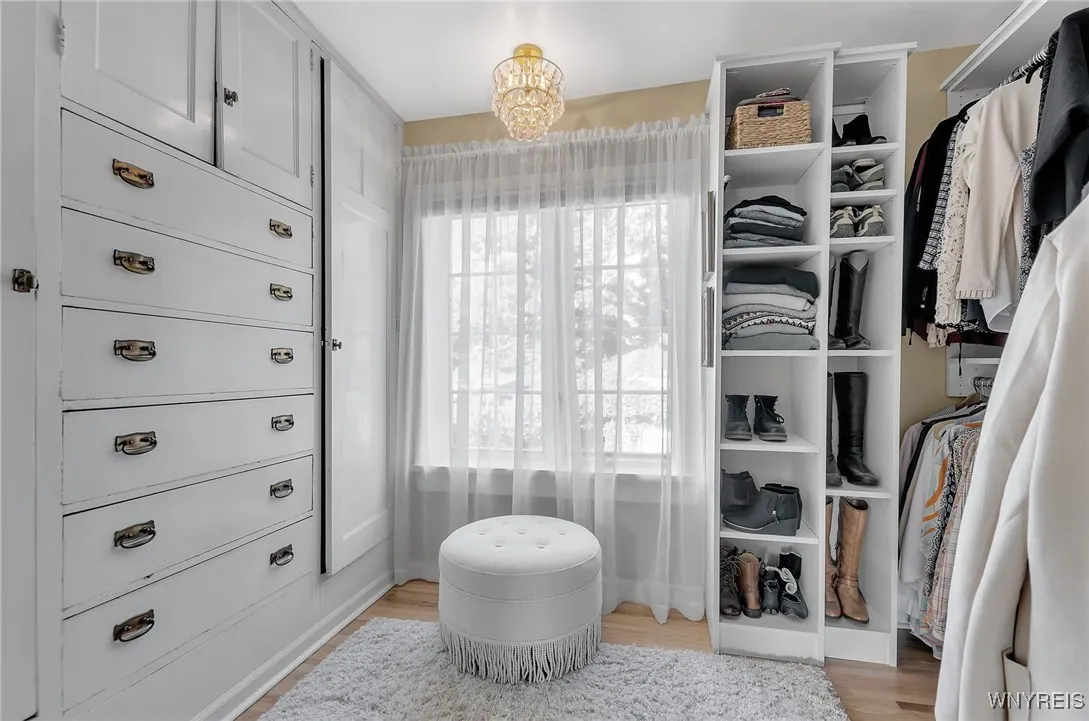 48 Colonial Circle, Buffalo, New York 14213, Buffalo, New York 14213, 3 Bedrooms Bedrooms, 12 Rooms Rooms,3 BathroomsBathrooms,Residential,Closed,48 Colonial Circle, Buffalo, New York 14213,0,B1572873