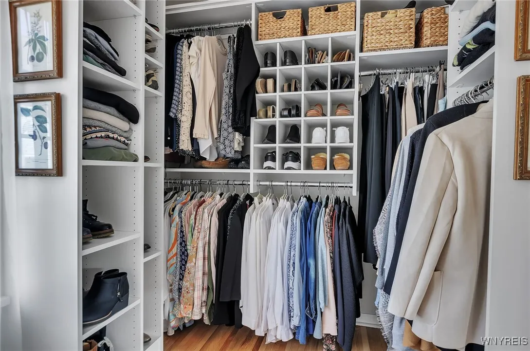 48 Colonial Circle, Buffalo, New York 14213, Buffalo, New York 14213, 3 Bedrooms Bedrooms, 12 Rooms Rooms,3 BathroomsBathrooms,Residential,Closed,48 Colonial Circle, Buffalo, New York 14213,0,B1572873