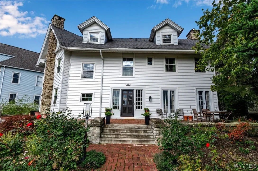 48 Colonial Circle, Buffalo, New York 14213, Buffalo, New York 14213, 3 Bedrooms Bedrooms, 12 Rooms Rooms,3 BathroomsBathrooms,Residential,Closed,48 Colonial Circle, Buffalo, New York 14213,0,B1572873