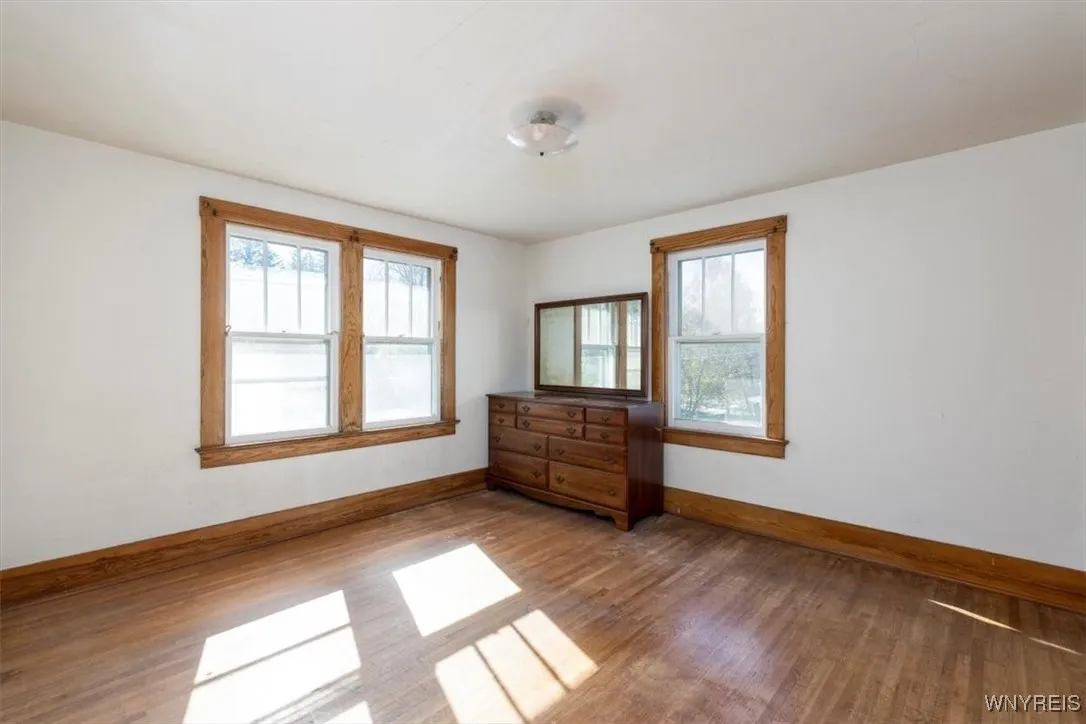 632 South St, Aurora, New York 14052, Aurora, New York 14052, 4 Bedrooms Bedrooms, 7 Rooms Rooms,1 BathroomBathrooms,Residential,Closed,632 South St, Aurora, New York 14052,0,B1573050