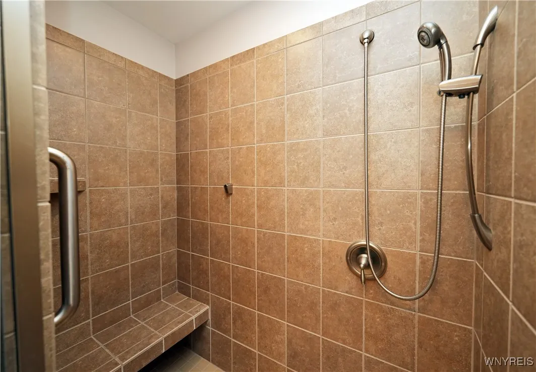 4740 Parker Road 33, Hamburg, New York 14075, Hamburg, New York 14075, 2 Bedrooms Bedrooms, 6 Rooms Rooms,2 BathroomsBathrooms,Residential,Closed,4740 Parker Road 33, Hamburg, New York 14075,0,B1573389