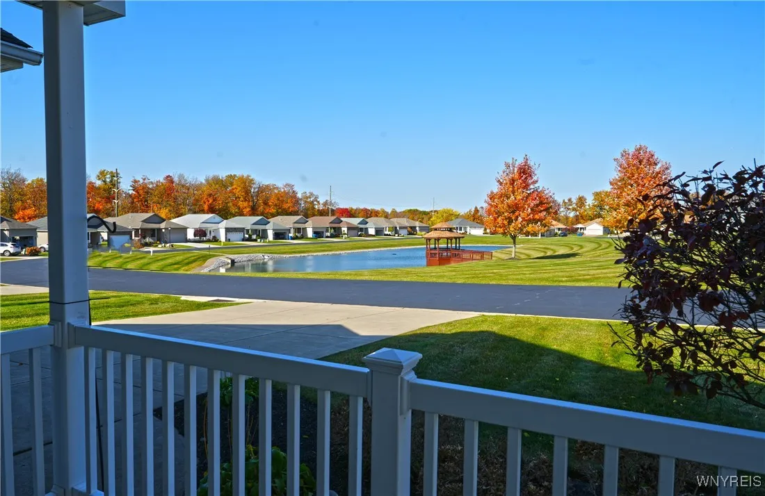 4740 Parker Road 33, Hamburg, New York 14075, Hamburg, New York 14075, 2 Bedrooms Bedrooms, 6 Rooms Rooms,2 BathroomsBathrooms,Residential,Closed,4740 Parker Road 33, Hamburg, New York 14075,0,B1573389