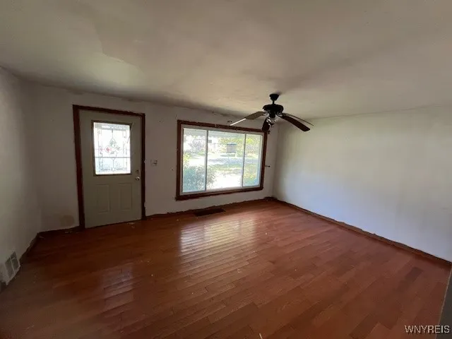 4887 Kennison Parkway, Hamburg, New York 14075, Hamburg, New York 14075, 3 Bedrooms Bedrooms, 6 Rooms Rooms,1 BathroomBathrooms,Residential,Closed,4887 Kennison Parkway, Hamburg, New York 14075,0,B1573367