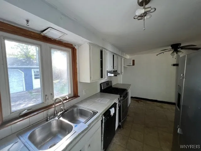 4887 Kennison Parkway, Hamburg, New York 14075, Hamburg, New York 14075, 3 Bedrooms Bedrooms, 6 Rooms Rooms,1 BathroomBathrooms,Residential,Closed,4887 Kennison Parkway, Hamburg, New York 14075,0,B1573367