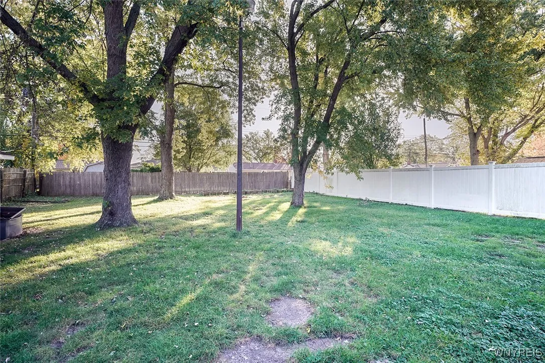 139 Avon Road, Tonawanda-town, New York 14150, Tonawanda, New York 14150, 3 Bedrooms Bedrooms, 5 Rooms Rooms,1 BathroomBathrooms,Residential,Closed,139 Avon Road, Tonawanda-town, New York 14150,0,B1573611