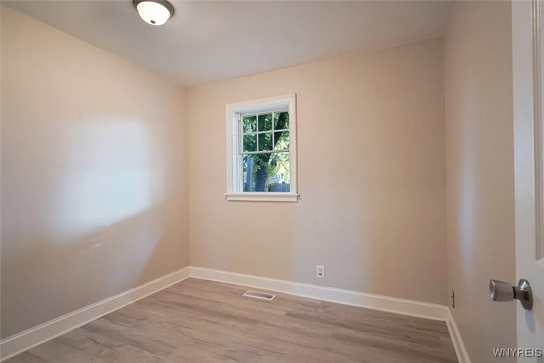 139 Avon Road, Tonawanda-town, New York 14150, Tonawanda, New York 14150, 3 Bedrooms Bedrooms, 5 Rooms Rooms,1 BathroomBathrooms,Residential,Closed,139 Avon Road, Tonawanda-town, New York 14150,0,B1573611