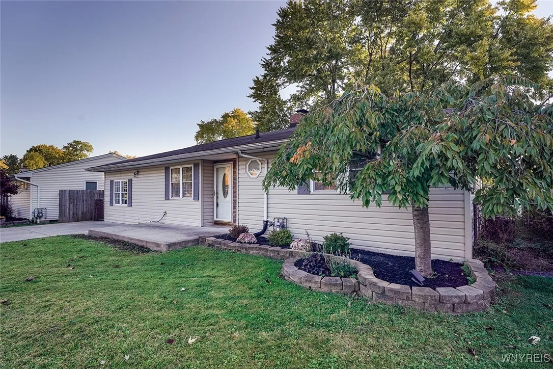 139 Avon Road, Tonawanda-town, New York 14150, Tonawanda, New York 14150, 3 Bedrooms Bedrooms, 5 Rooms Rooms,1 BathroomBathrooms,Residential,Closed,139 Avon Road, Tonawanda-town, New York 14150,0,B1573611