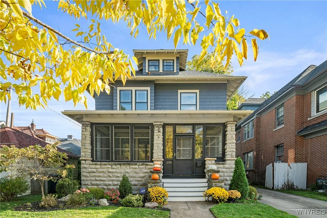 195 Parkside Ave Avenue, Buffalo, New York 14214, Buffalo, New York 14214, 4 Bedrooms Bedrooms, 10 Rooms Rooms,1 BathroomBathrooms,Residential,Closed,195 Parkside Ave Avenue, Buffalo, New York 14214,0,B1573694