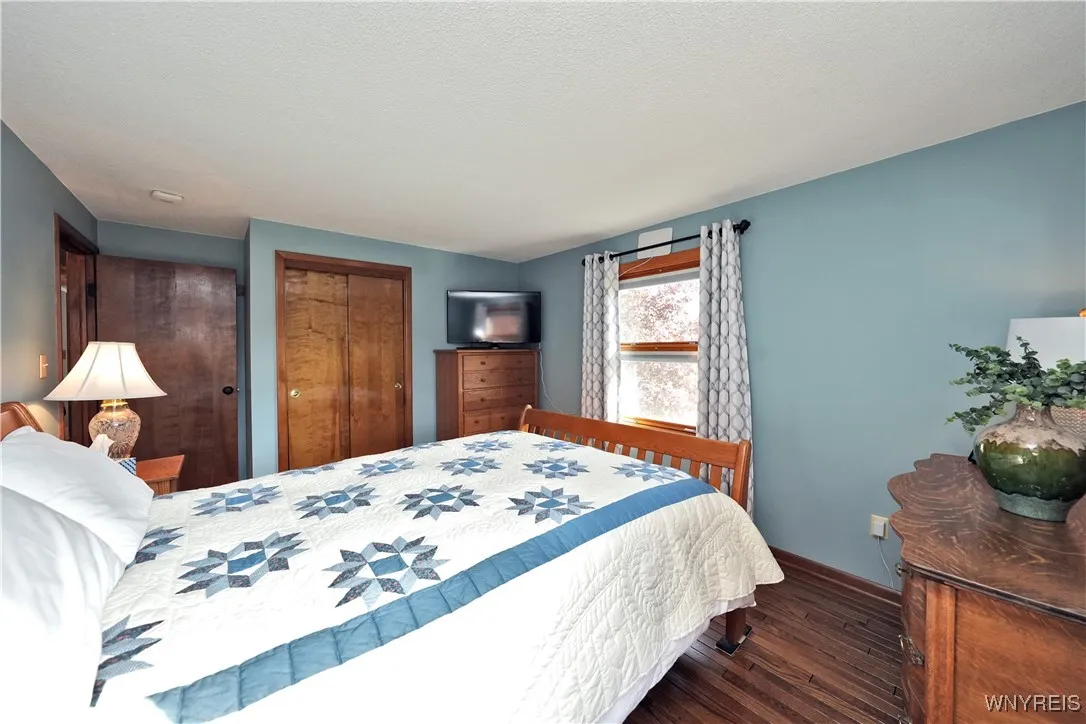 5940 Strickler Road, Clarence, New York 14031, Clarence, New York 14031, 3 Bedrooms Bedrooms, 7 Rooms Rooms,1 BathroomBathrooms,Residential,Closed,5940 Strickler Road, Clarence, New York 14031,0,B1571027