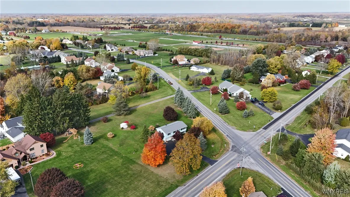 5940 Strickler Road, Clarence, New York 14031, Clarence, New York 14031, 3 Bedrooms Bedrooms, 7 Rooms Rooms,1 BathroomBathrooms,Residential,Closed,5940 Strickler Road, Clarence, New York 14031,0,B1571027