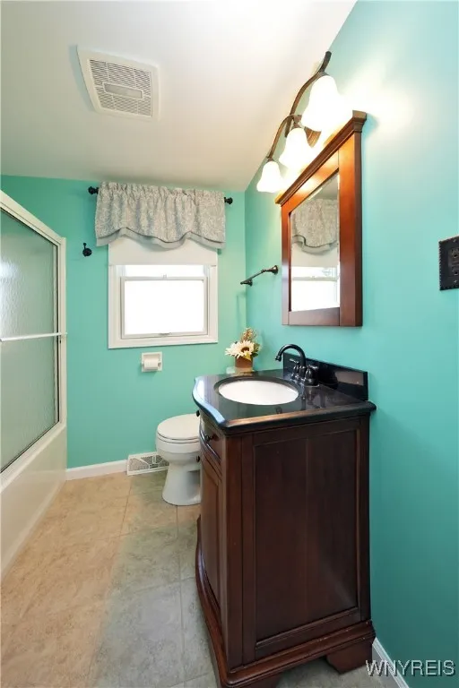 5940 Strickler Road, Clarence, New York 14031, Clarence, New York 14031, 3 Bedrooms Bedrooms, 7 Rooms Rooms,1 BathroomBathrooms,Residential,Closed,5940 Strickler Road, Clarence, New York 14031,0,B1571027